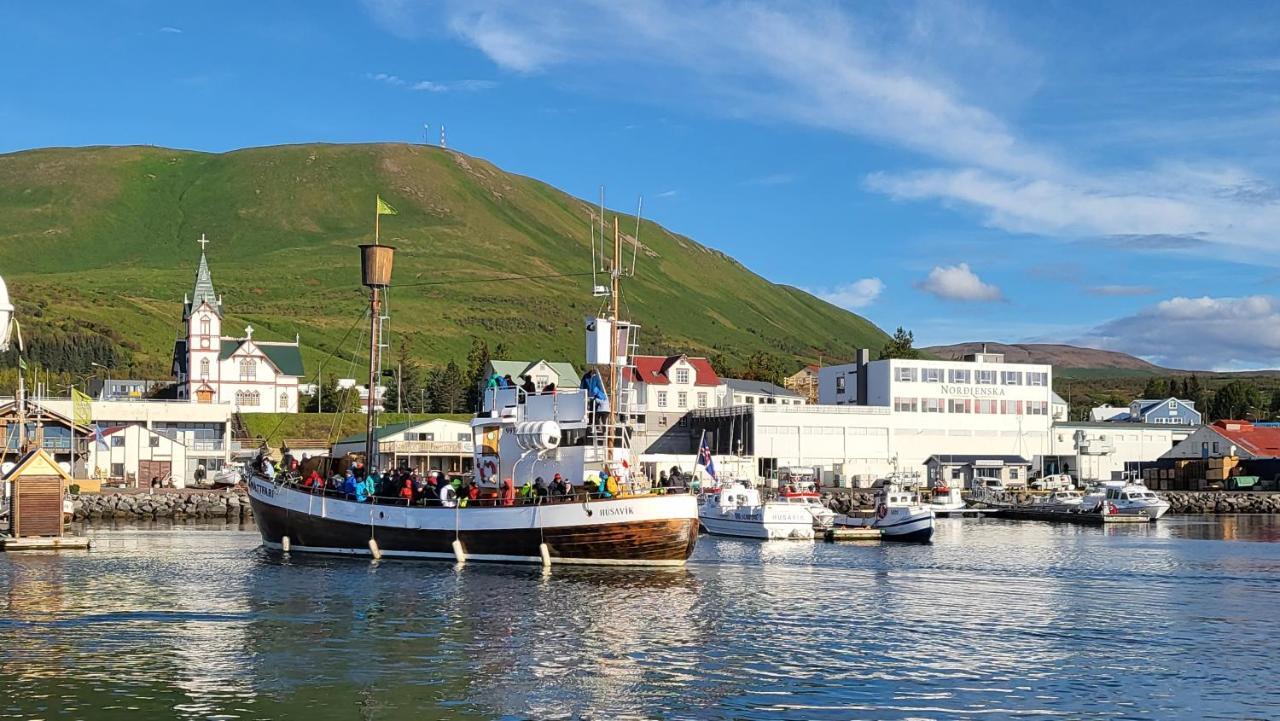 B&B Rooms Husavik 3 エクステリア 写真